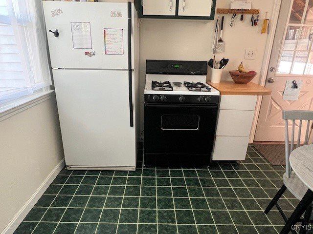 302 Twin Elms Lane, Clay, NY 13212