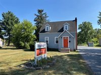 2272 Downer, Lysander, NY 13027