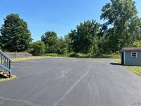 2272 Downer, Lysander, NY 13027