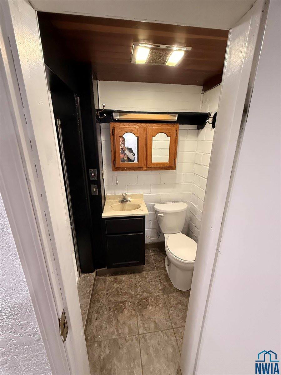 3920 Stone Ave, Sioux City, IA 51106