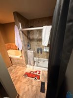 3920 Stone Ave, Sioux City, IA 51106