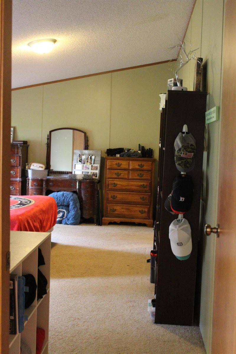 18242 32nd Street Street, Gobles, MI 49055