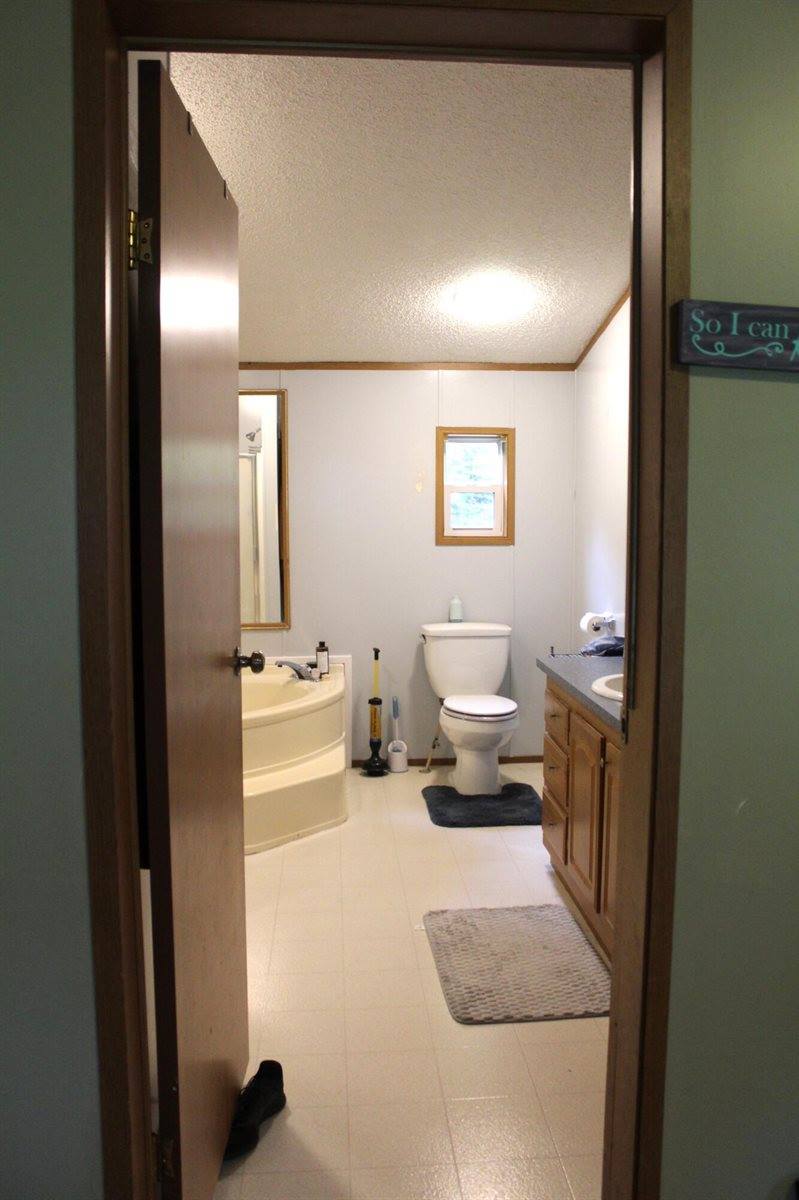 18242 32nd Street Street, Gobles, MI 49055