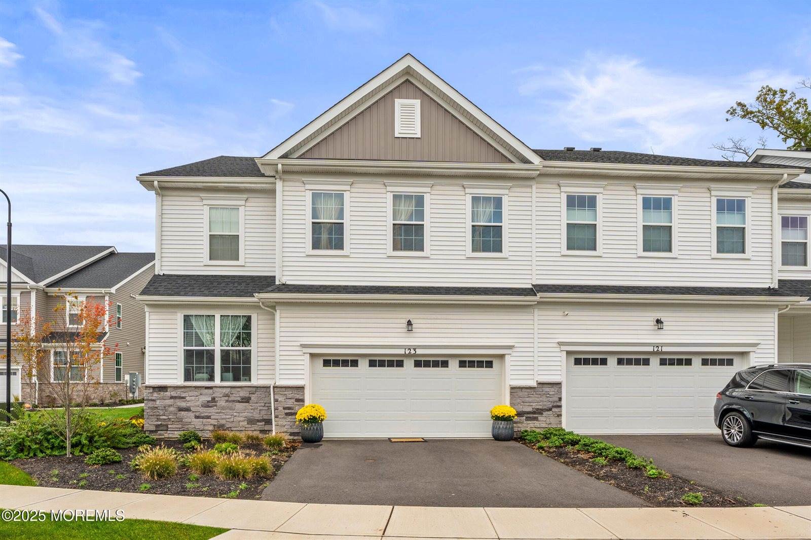 123 Woolley Court, Oakhurst, NJ 07755