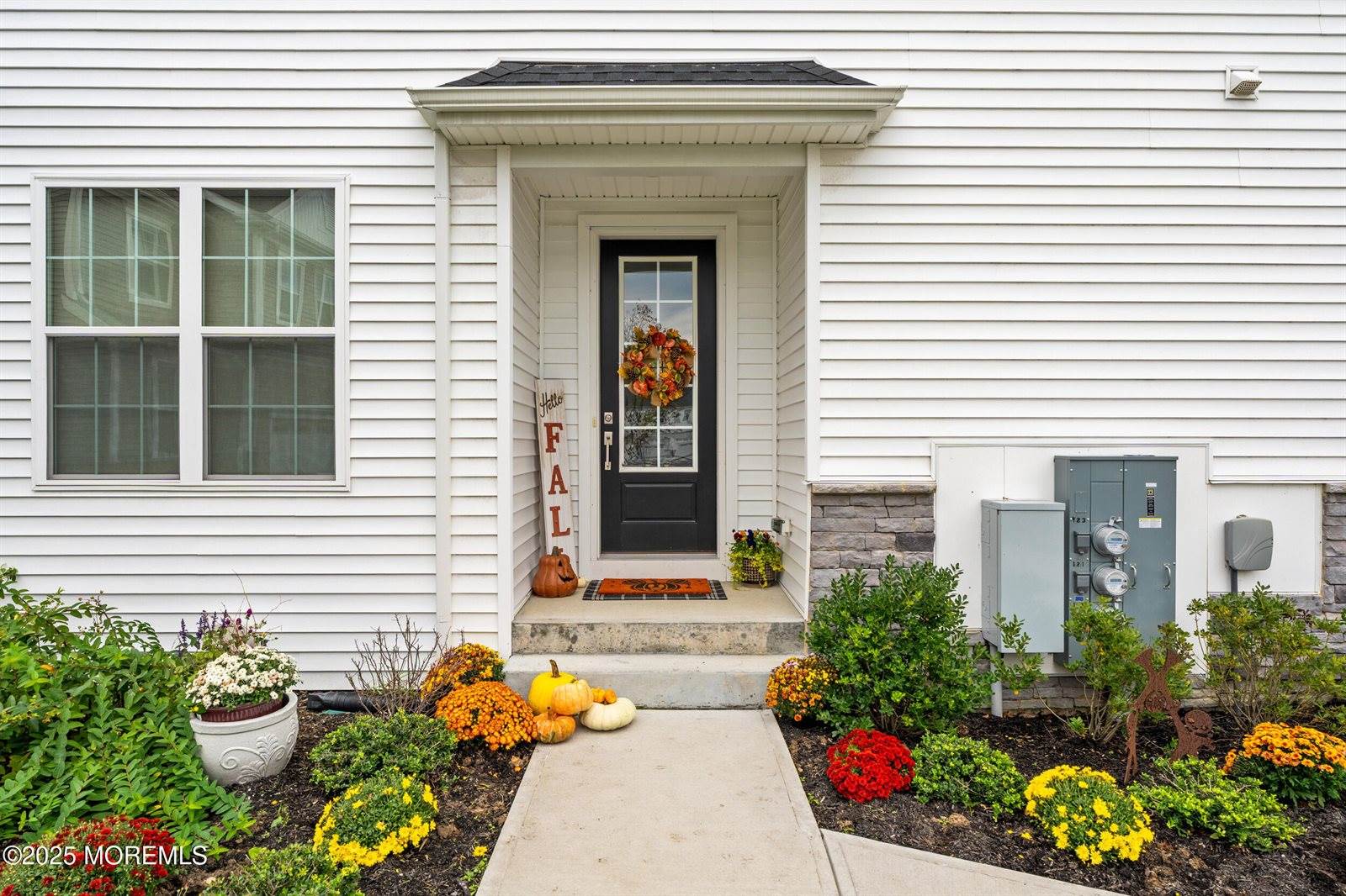 123 Woolley Court, Oakhurst, NJ 07755