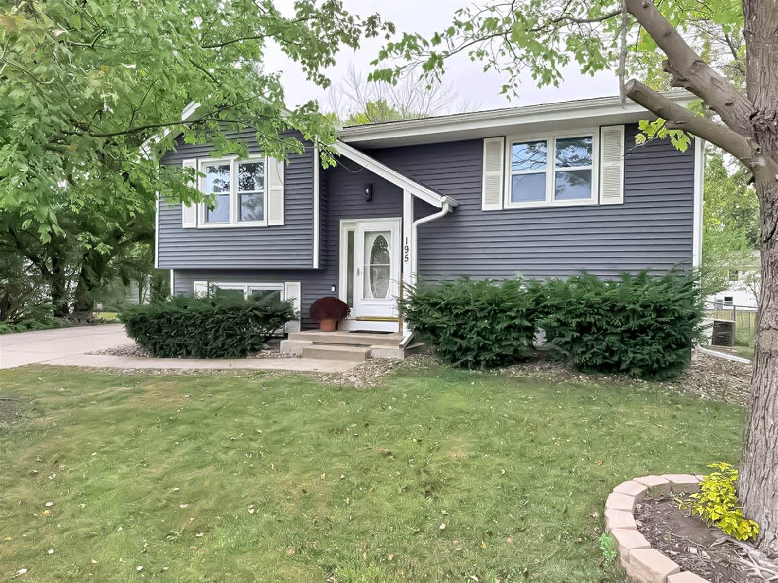 195 Corene Avenue, Waukee, IA 50263