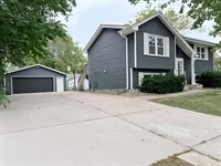 195 Corene Avenue, Waukee, IA 50263
