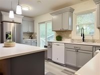 195 Corene Avenue, Waukee, IA 50263