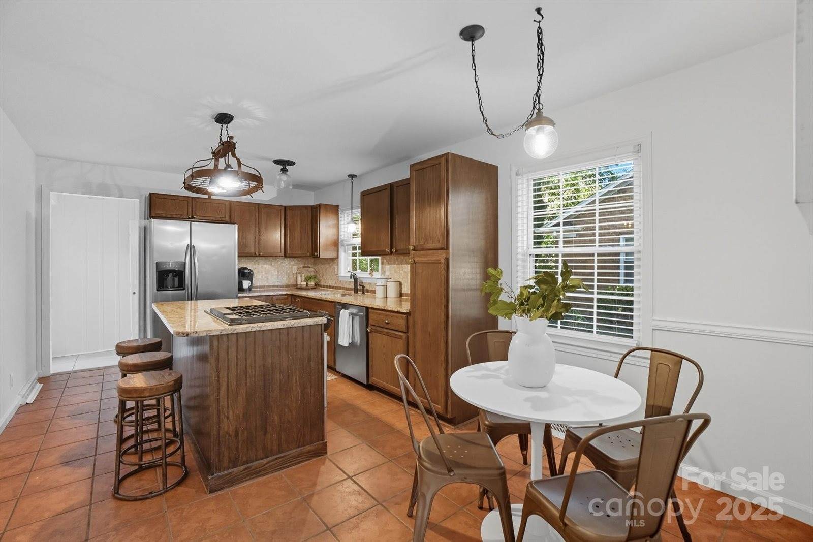 5926 Sharon Road, Charlotte, NC 28210