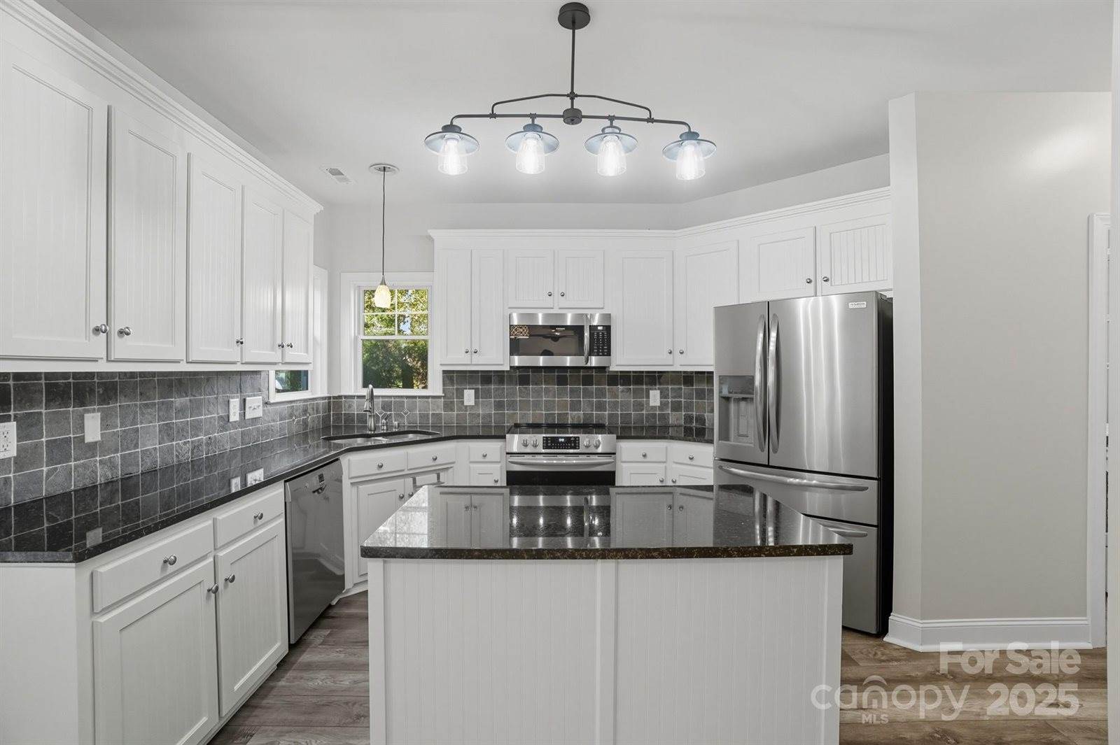 3633 Creek Ridge Drive, Denver, NC 28037