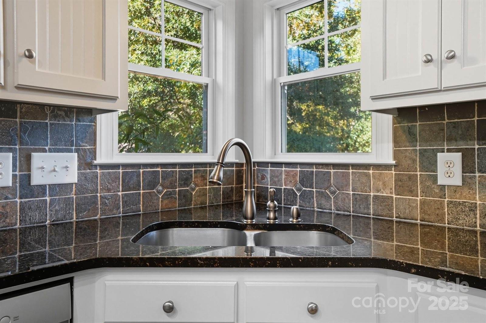 3633 Creek Ridge Drive, Denver, NC 28037