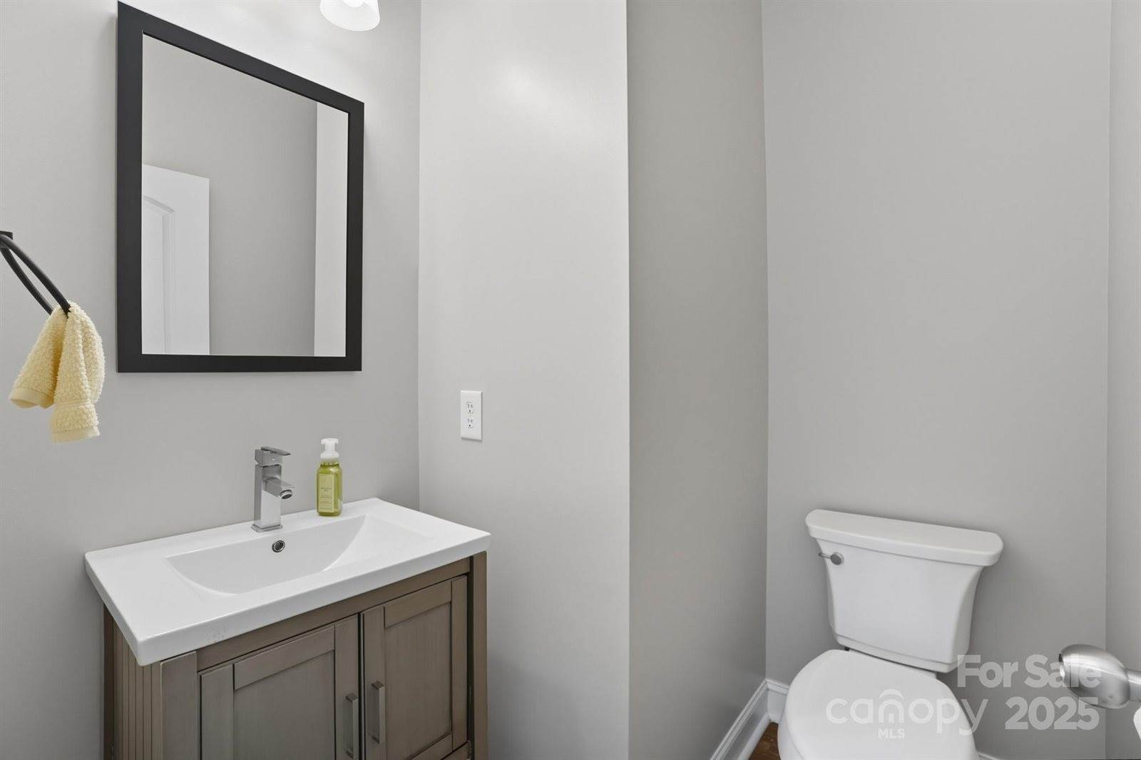 3633 Creek Ridge Drive, Denver, NC 28037