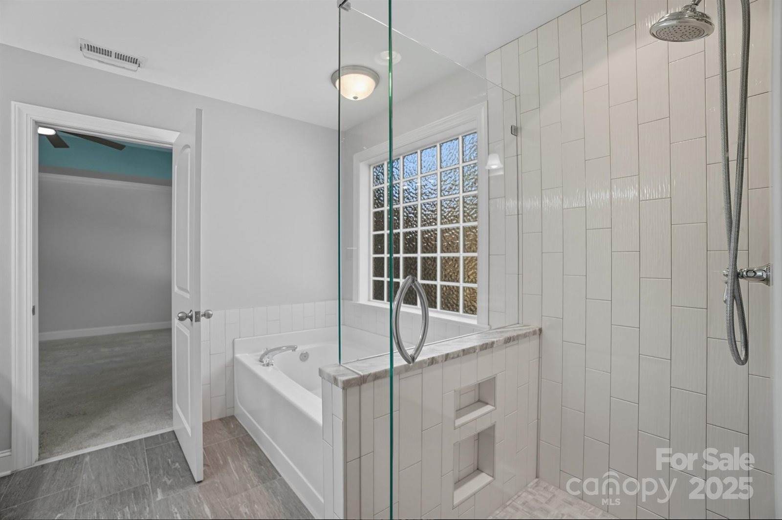 3633 Creek Ridge Drive, Denver, NC 28037