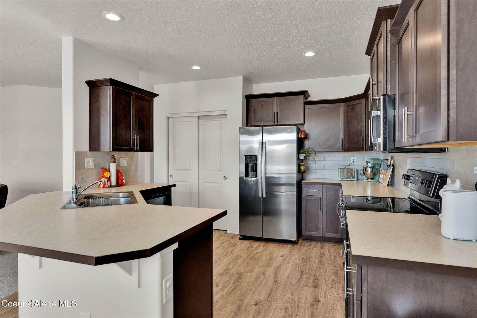 16167 North Hadley Loop, Rathdrum, ID 83858