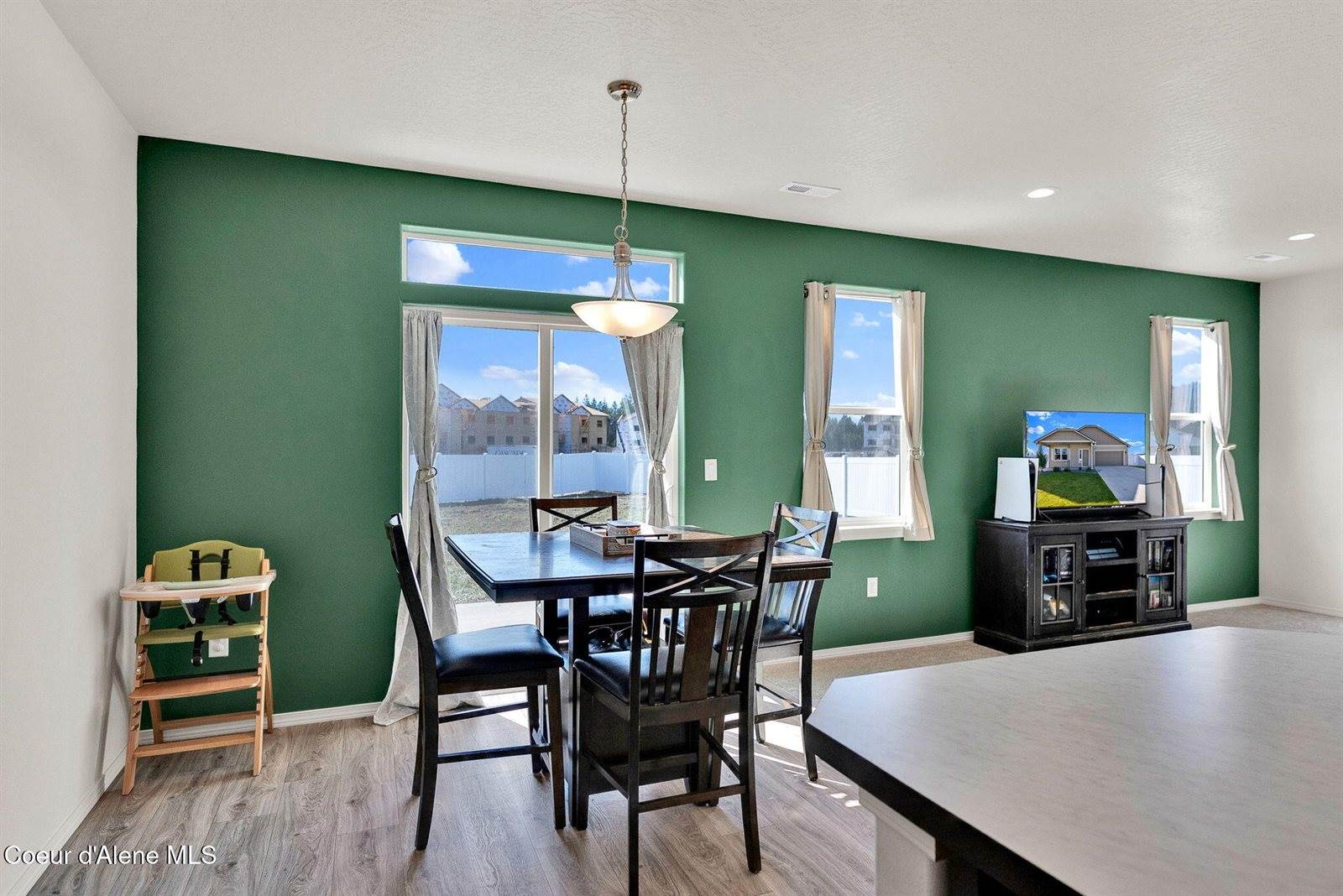 16167 North Hadley Loop, Rathdrum, ID 83858