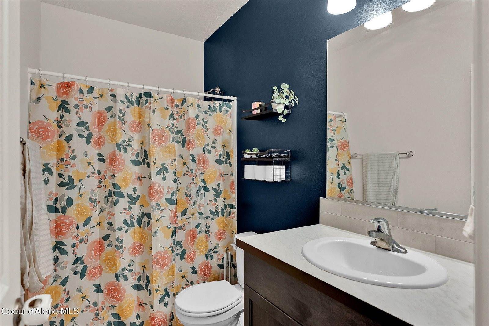 16167 North Hadley Loop, Rathdrum, ID 83858