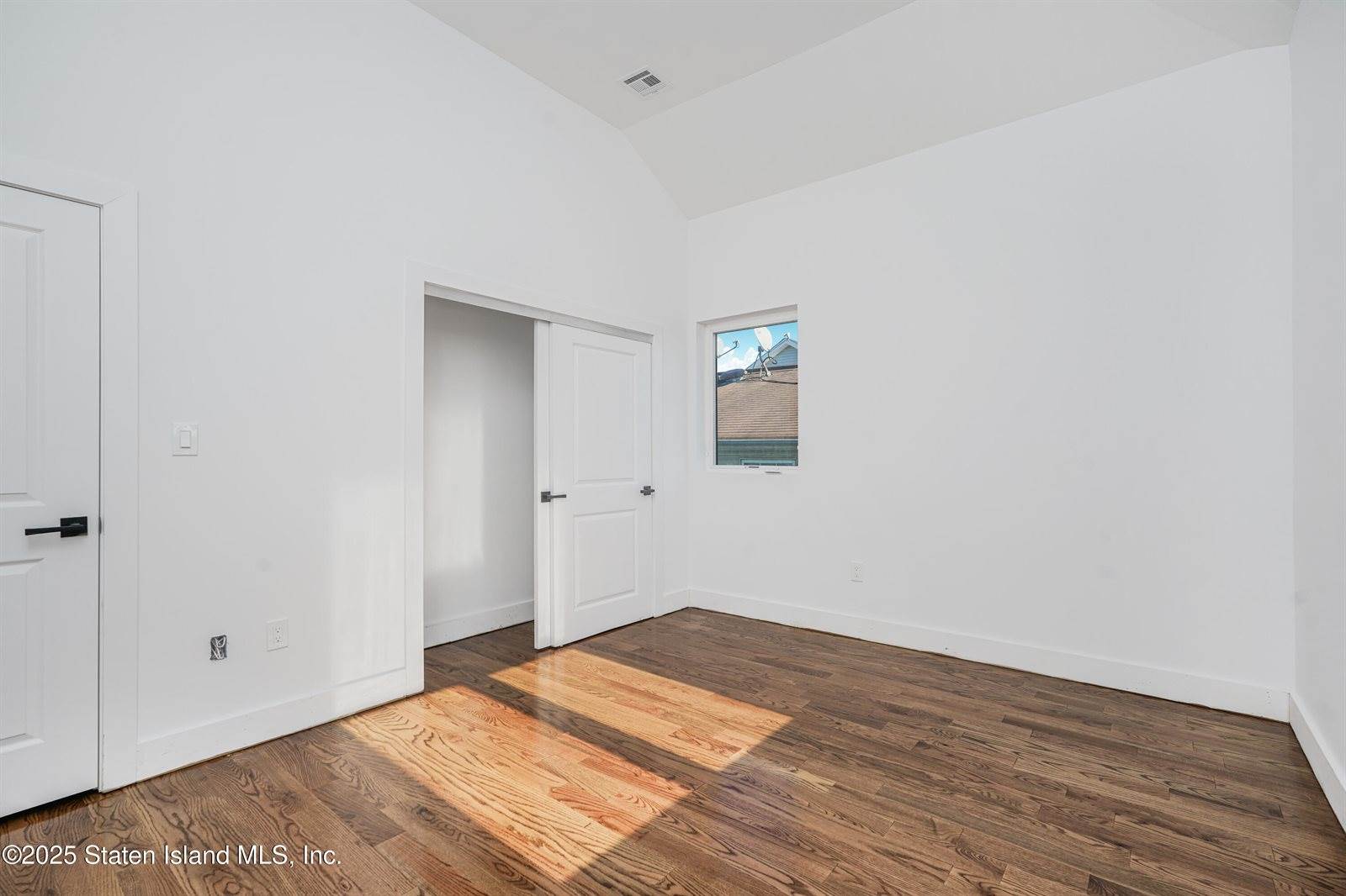 66 Hempstead Avenue, Staten Island, NY 10306