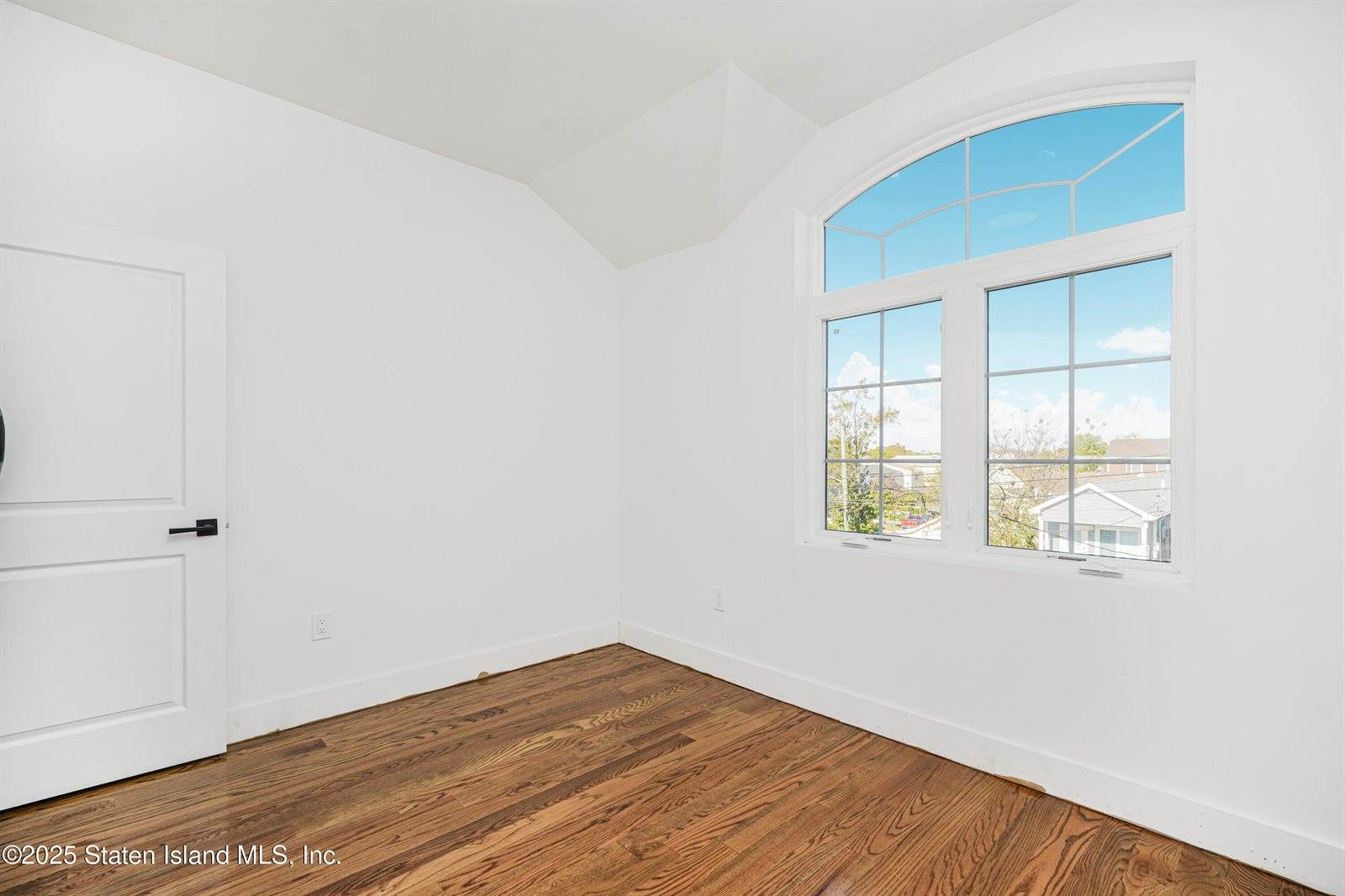 66 Hempstead Avenue, Staten Island, NY 10306