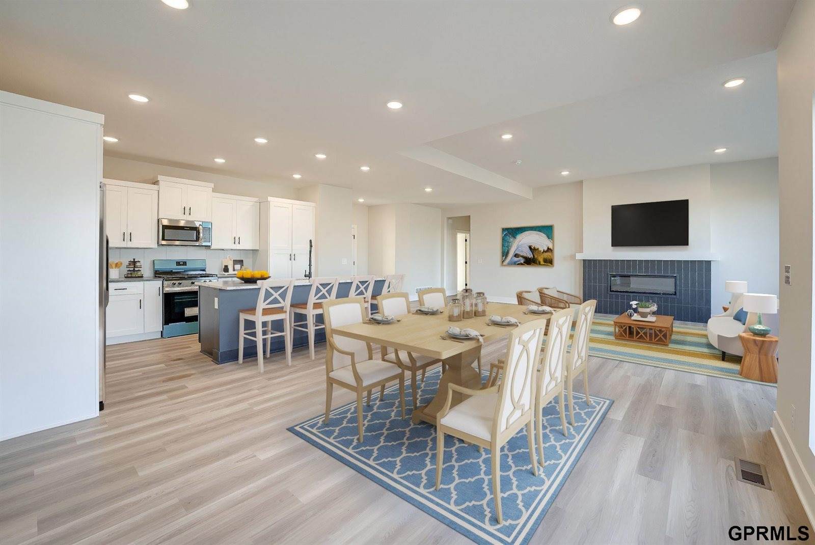 21126 Hartman Avenue, Elkhorn, NE 68022