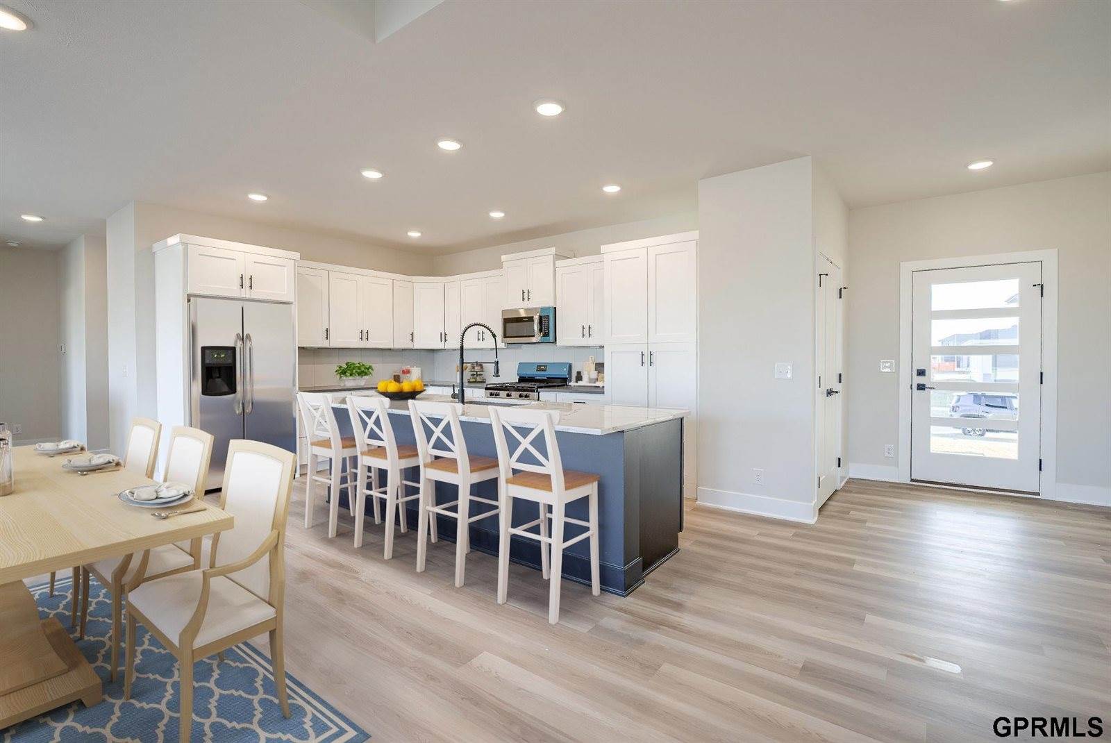 21126 Hartman Avenue, Elkhorn, NE 68022