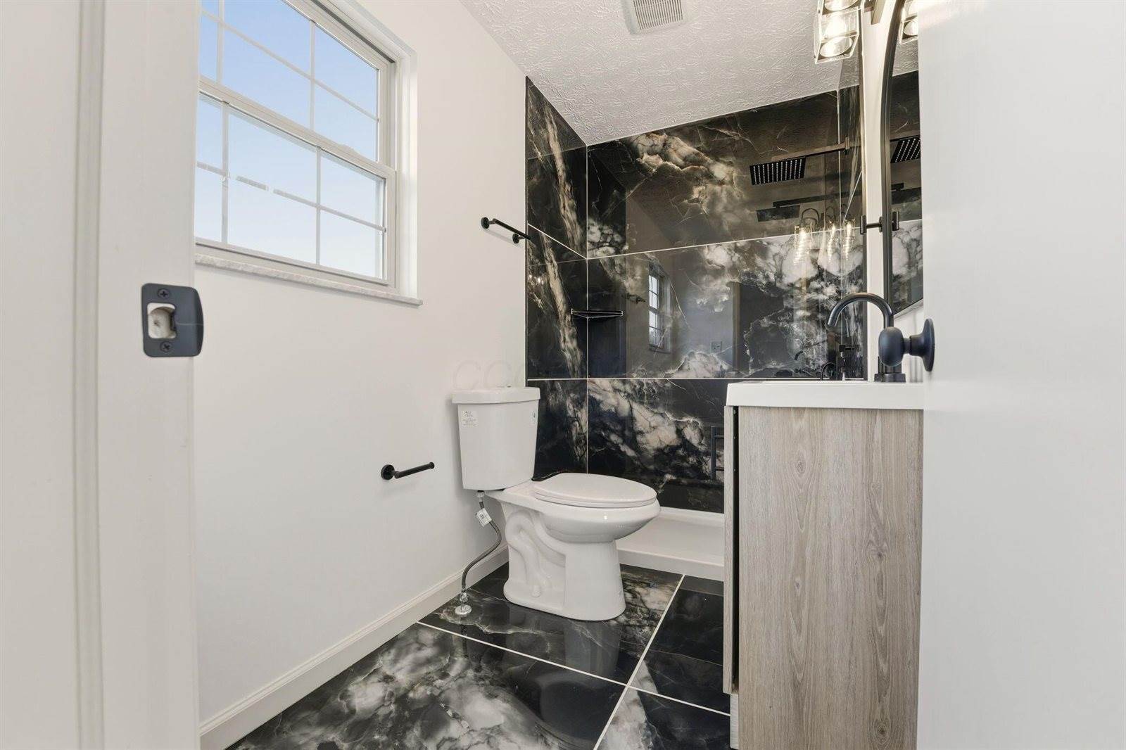 3161 Innisbrook Court, Pickerington, OH 43147