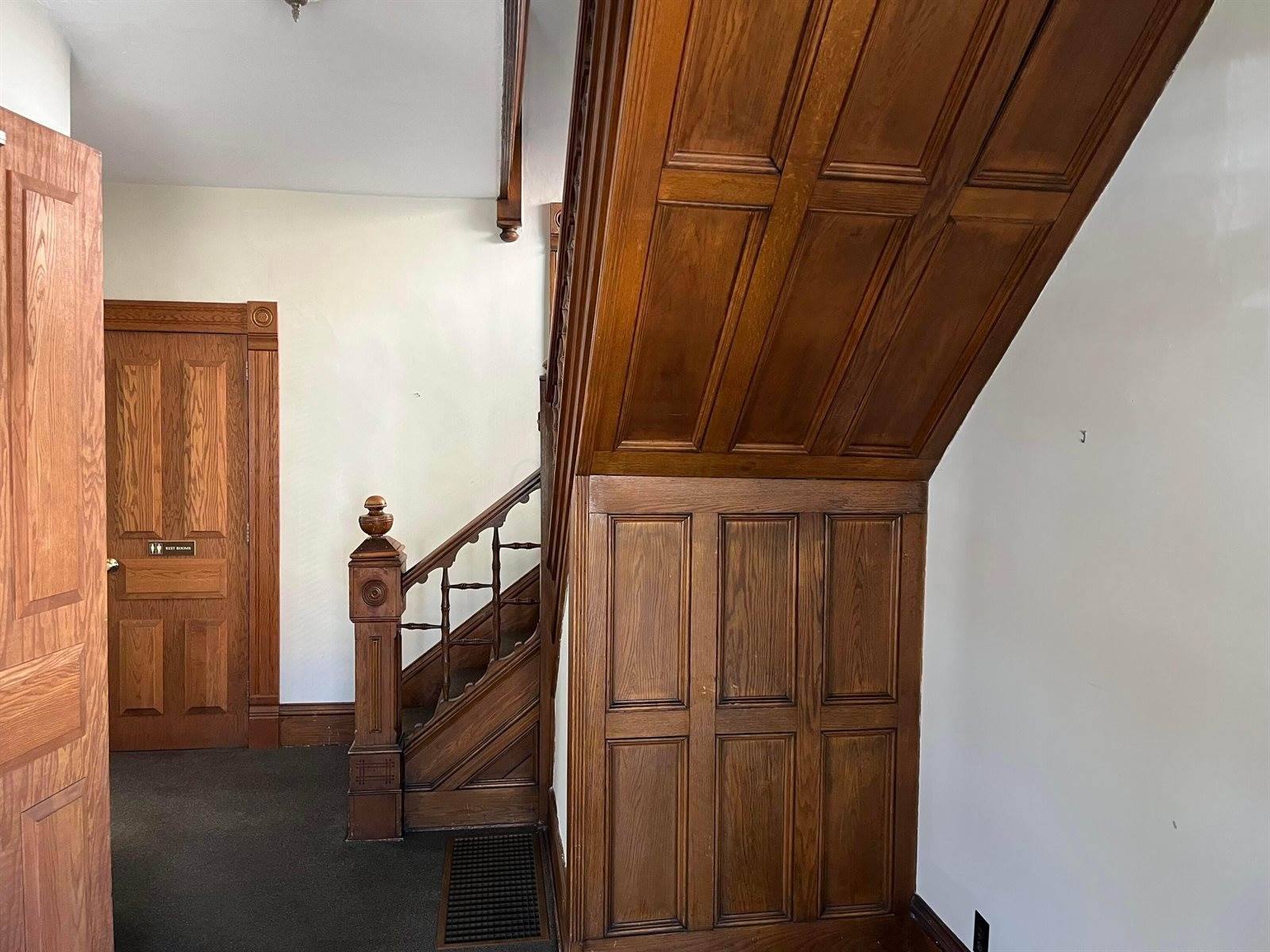 127 South Prospect Street, Granville, OH 43023