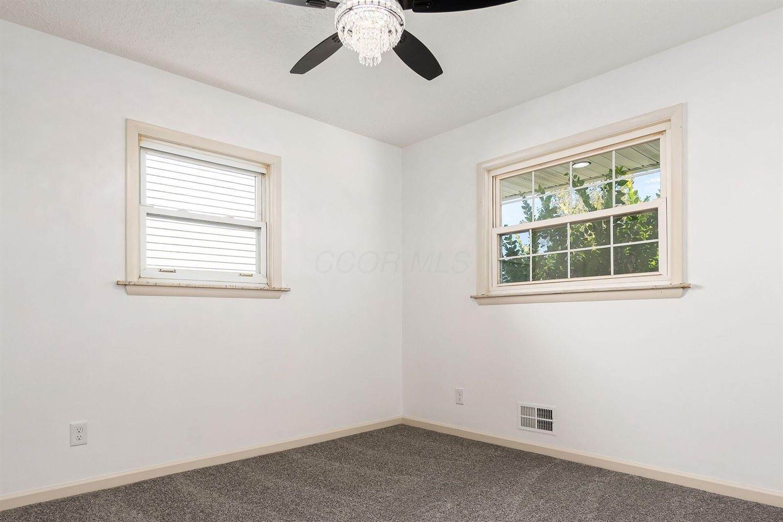 4241 Ashgrove Drive, Grove City, OH 43123