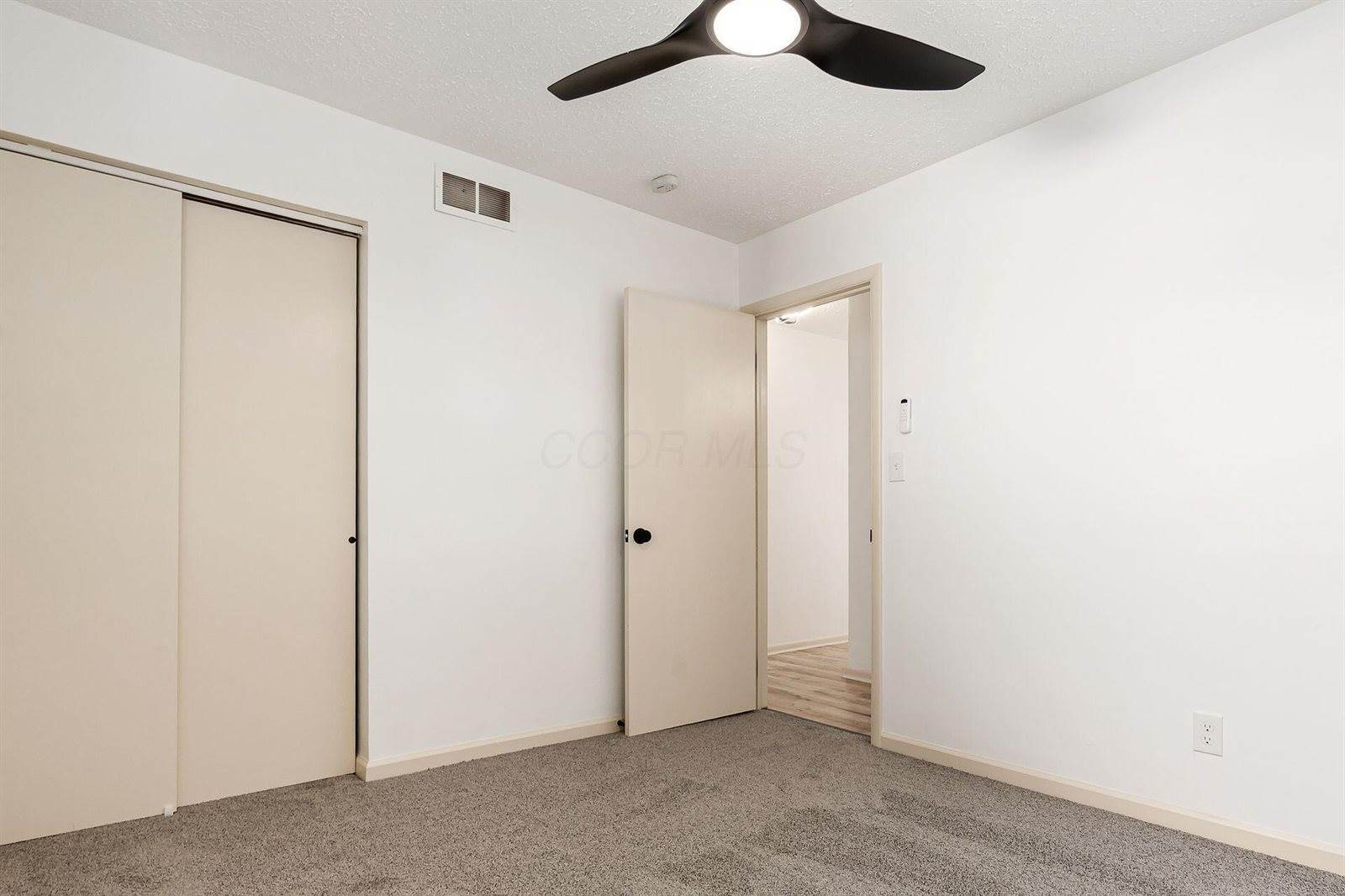 4241 Ashgrove Drive, Grove City, OH 43123