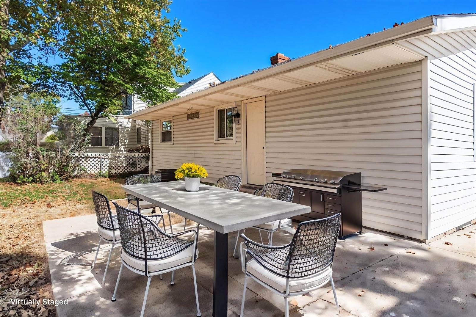 4241 Ashgrove Drive, Grove City, OH 43123