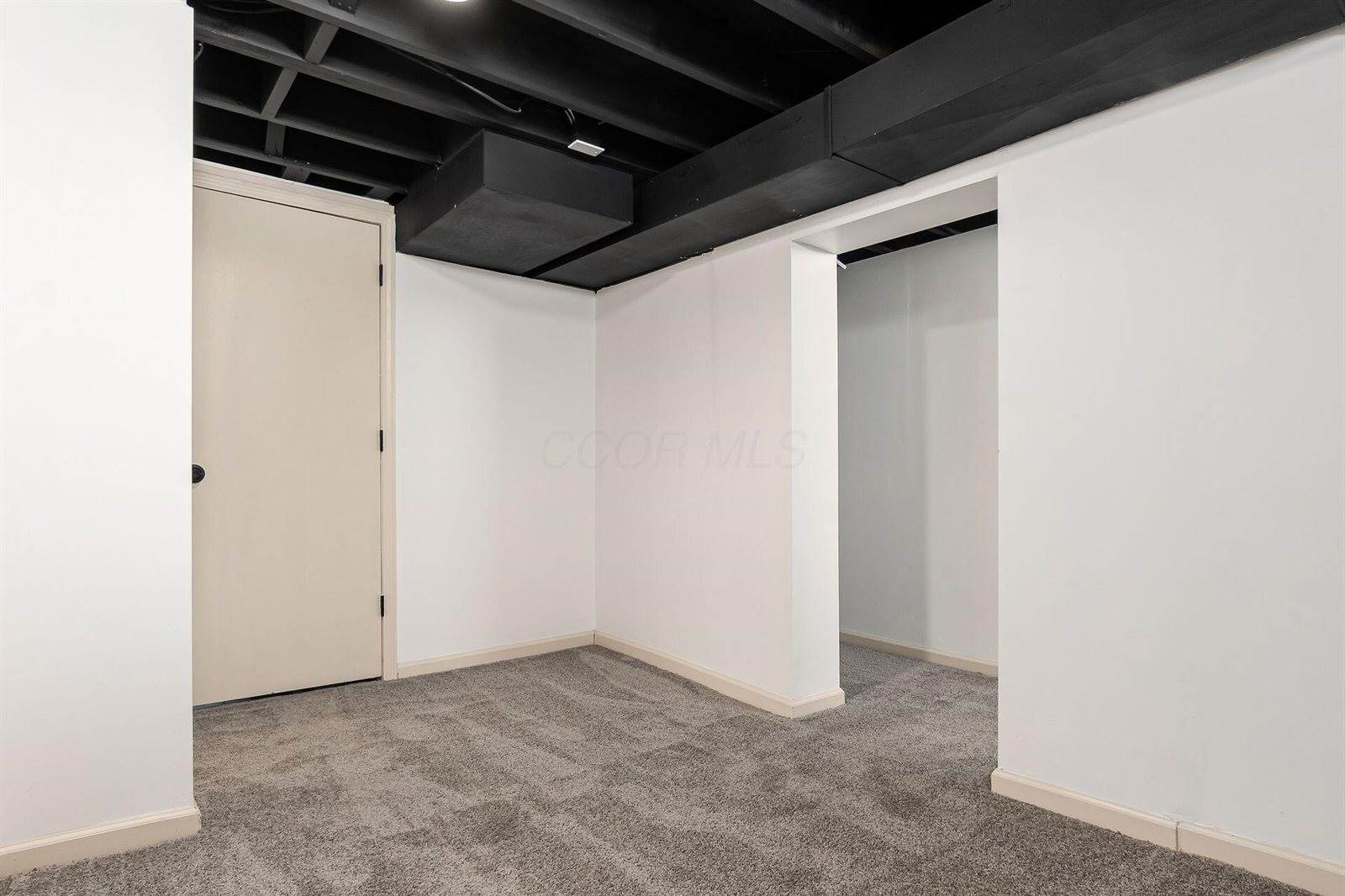 4241 Ashgrove Drive, Grove City, OH 43123