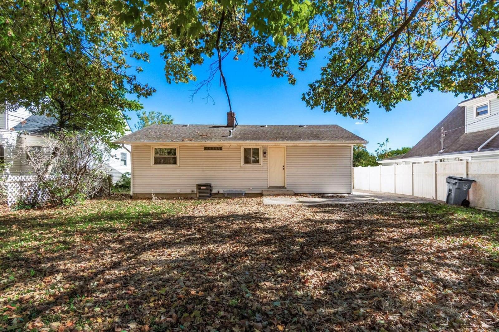 4241 Ashgrove Drive, Grove City, OH 43123