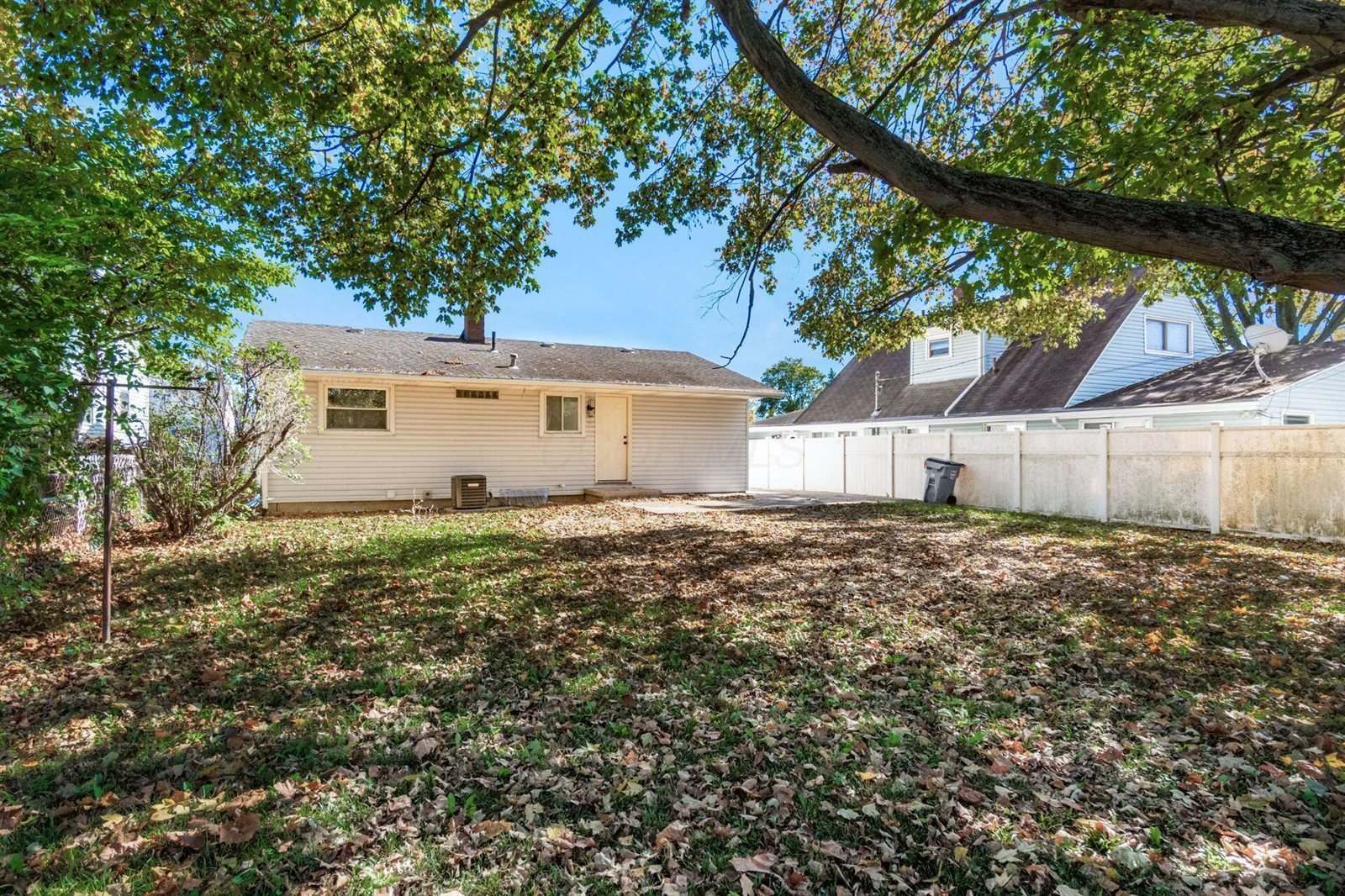 4241 Ashgrove Drive, Grove City, OH 43123