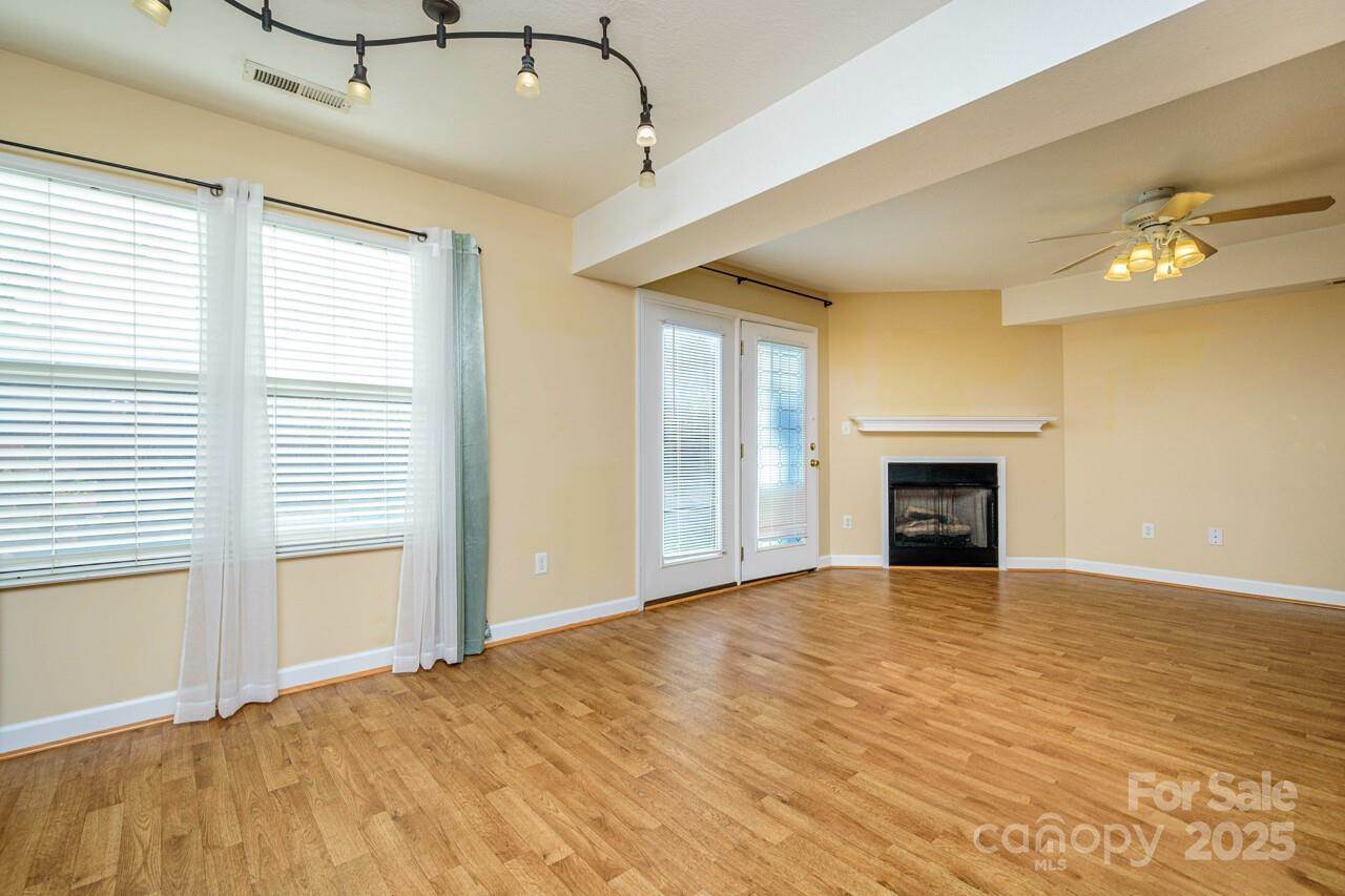 606 Olde Covington Way, Arden, NC 28704