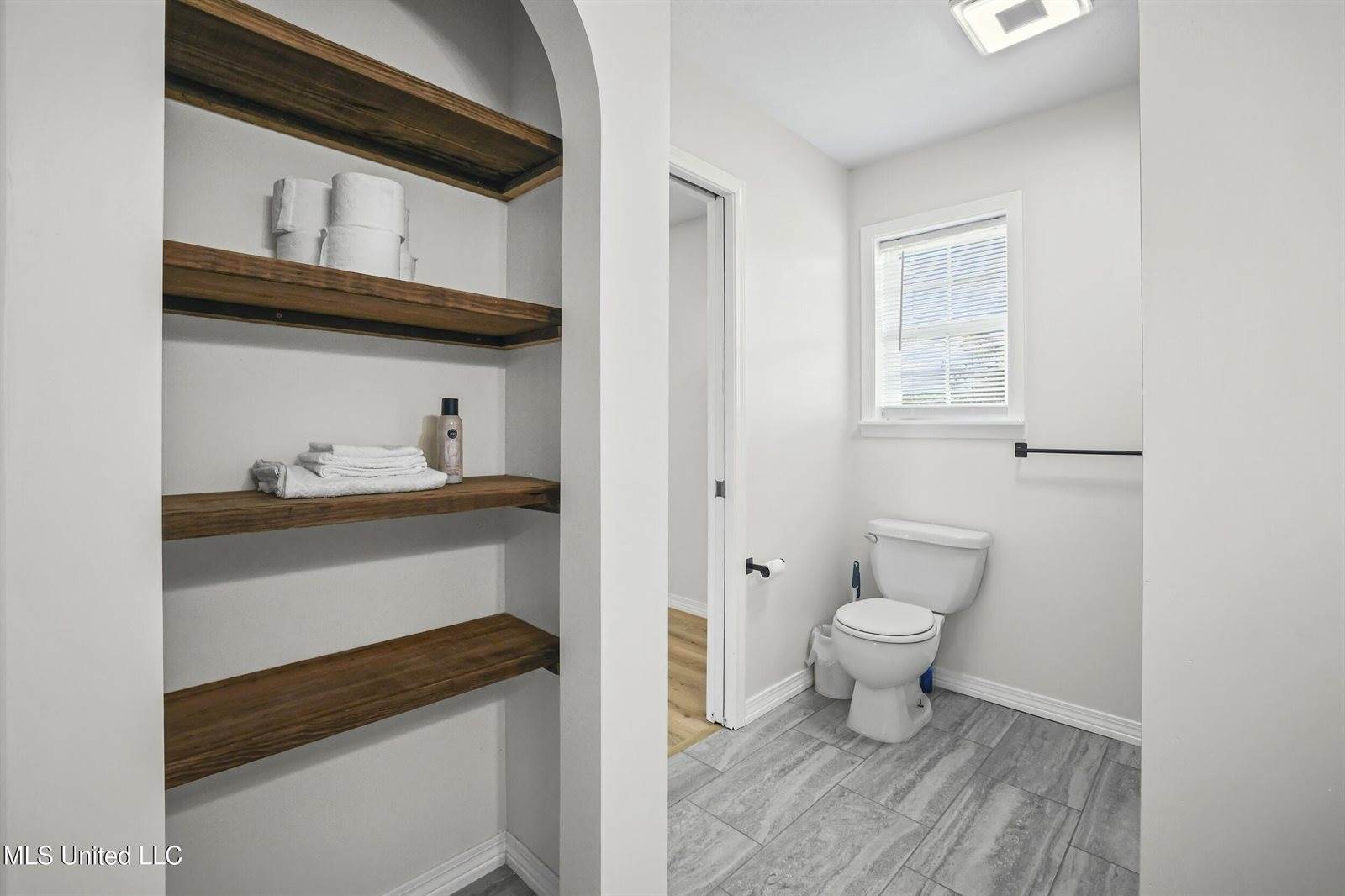 215 Holland Road, Lucedale, MS 39452