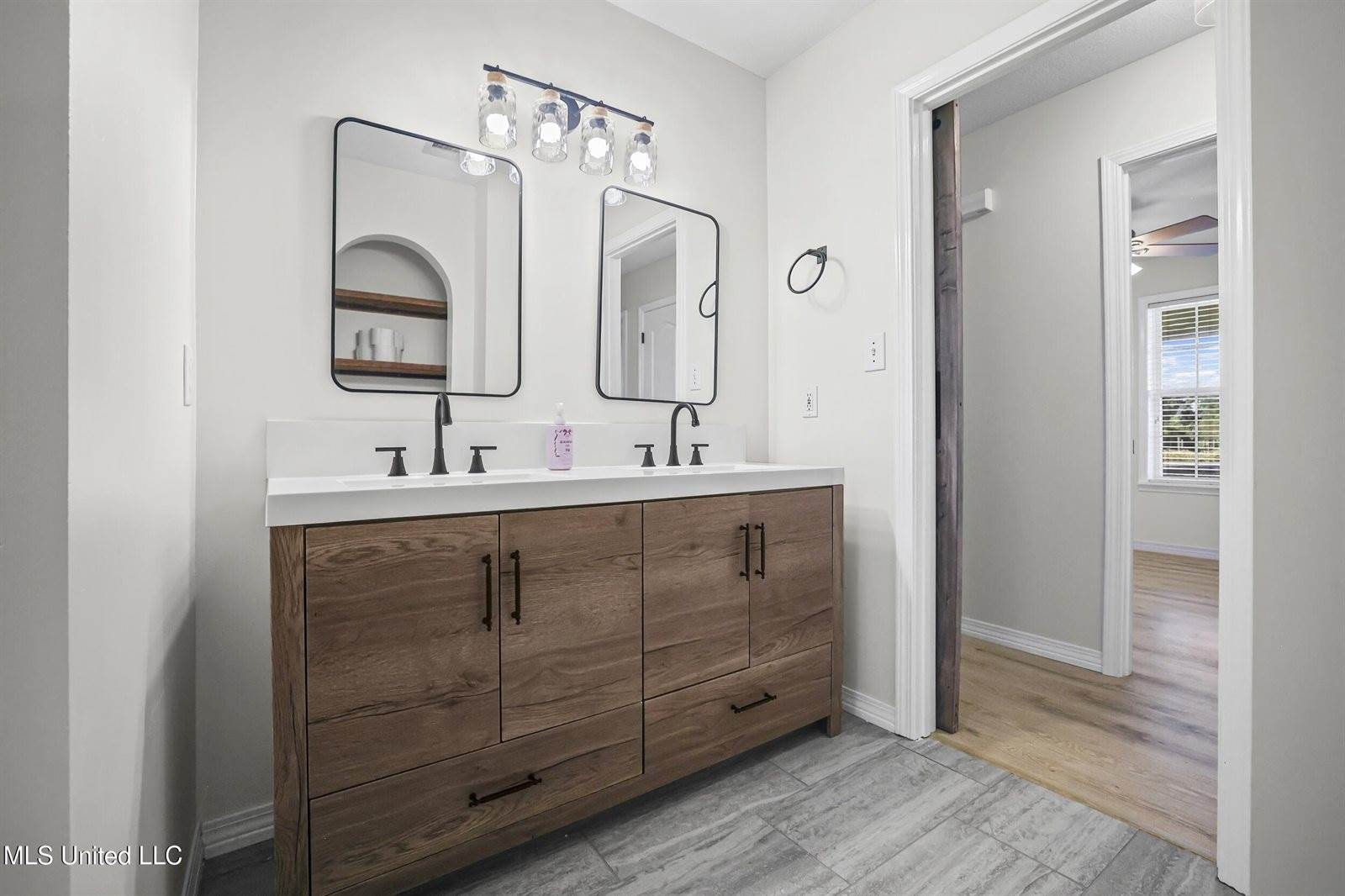 215 Holland Road, Lucedale, MS 39452