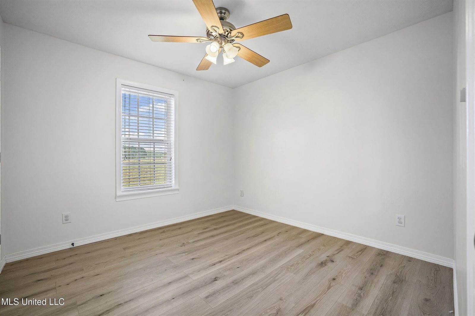 215 Holland Road, Lucedale, MS 39452