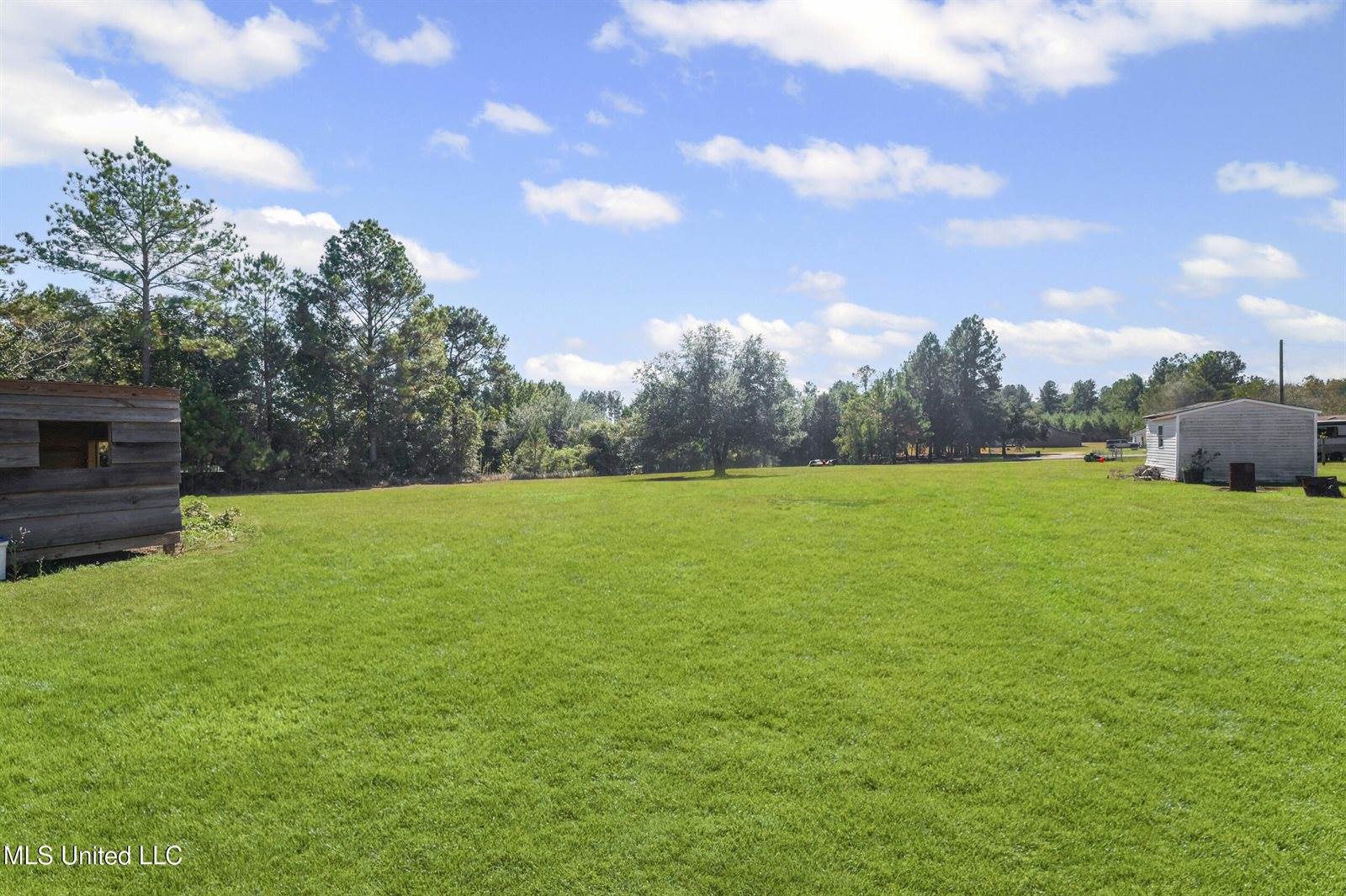 215 Holland Road, Lucedale, MS 39452