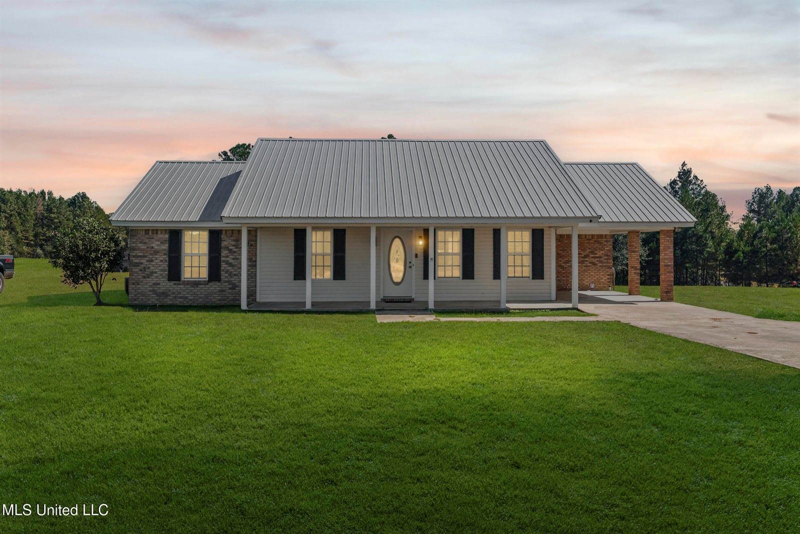 215 Holland Road, Lucedale, MS 39452