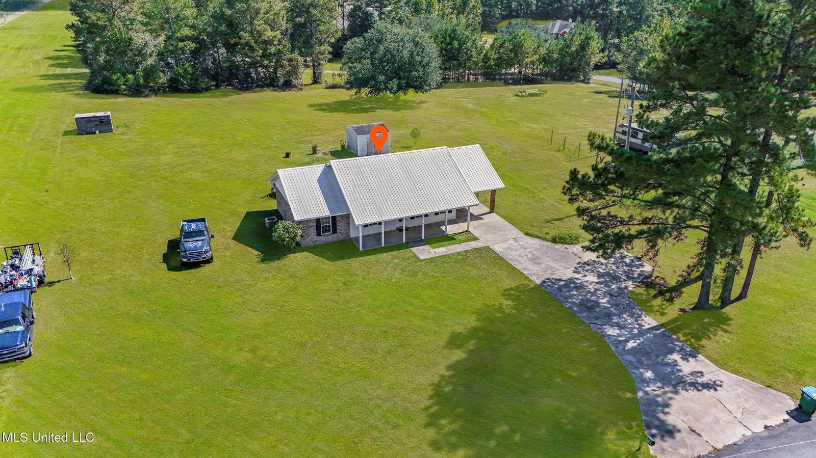 215 Holland Road, Lucedale, MS 39452