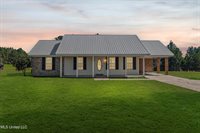 215 Holland Road, Lucedale, MS 39452