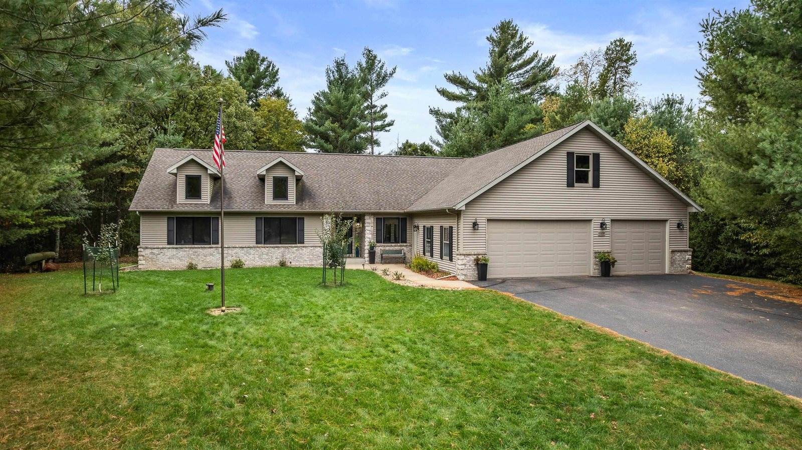 6020 Timber Wolfe Court, Wisconsin Rapids, WI 54494