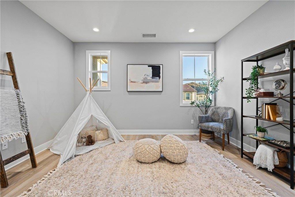 19133 Malabar Street, Canyon Country, CA 91351