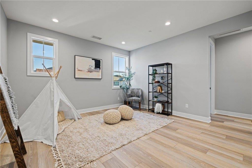 19133 Malabar Street, Canyon Country, CA 91351