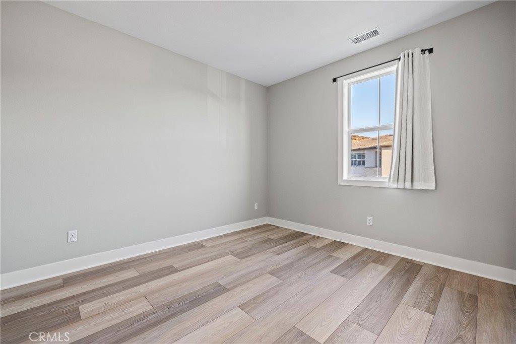 19133 Malabar Street, Canyon Country, CA 91351