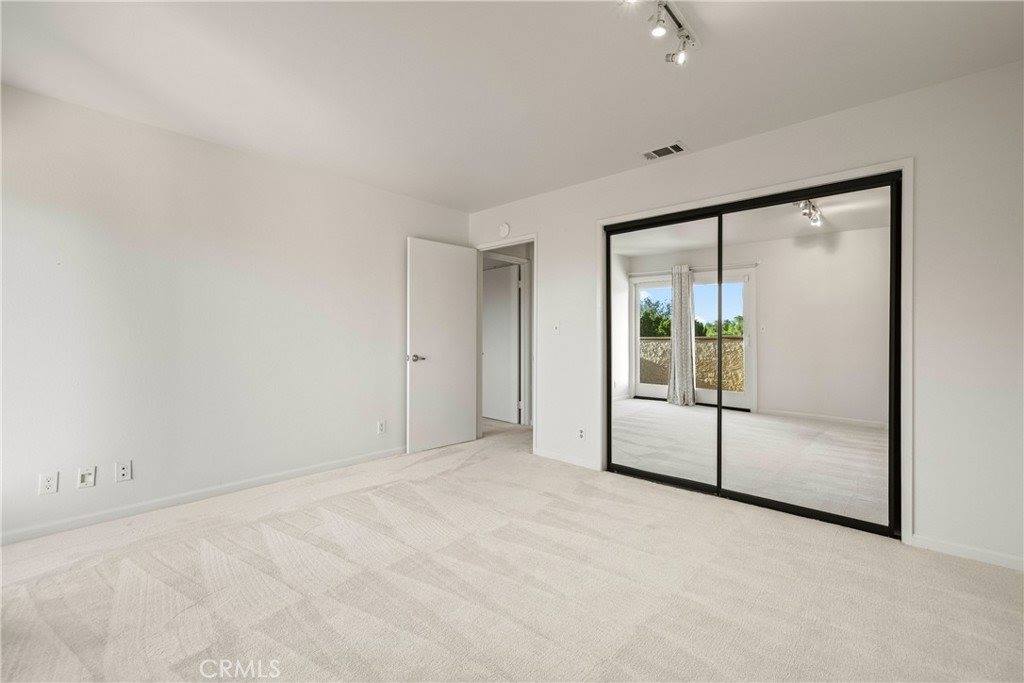 73 Paseo Esplendido, Camarillo, CA 93010