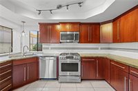 73 Paseo Esplendido, Camarillo, CA 93010