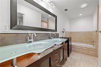 73 Paseo Esplendido, Camarillo, CA 93010