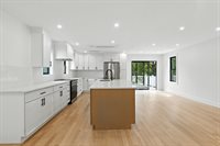 48 Lakeshore Dr, Westwood, MA 02090