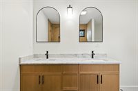 48 Lakeshore Dr, Westwood, MA 02090