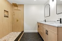 48 Lakeshore Dr, Westwood, MA 02090